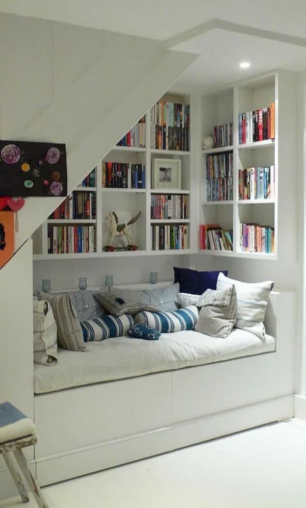 Cool photos of books reddit, bookish things, library photos, cool and interesting book related photos, awesome reading nooks, home decor, reading, libraries, reddit bookporn