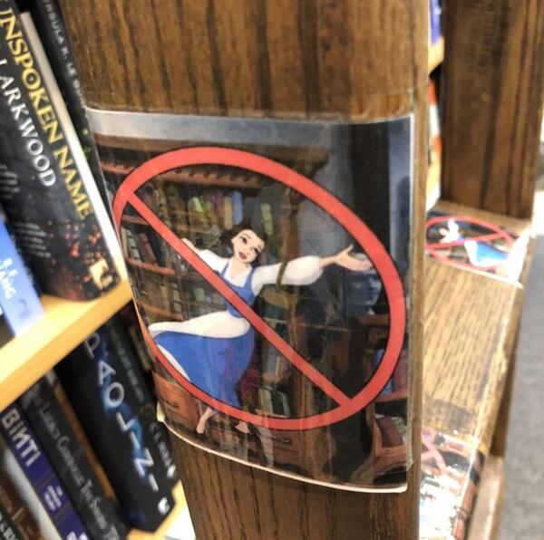 Funny booksellers who were bored at work photos, librarians and booksellers hilariously troll patrons, pics, bookstore, jokes, literature, literary humor